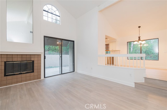 Detail Gallery Image 3 of 17 For 20 Rock Cliff, Phillips Ranch,  CA 91766 - 2 Beds | 2 Baths