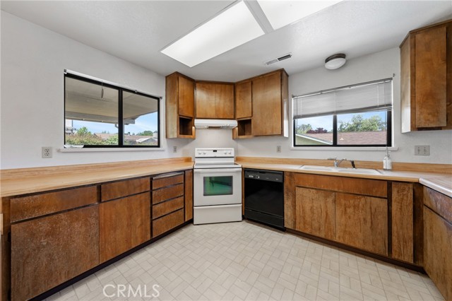 1501 Orchid Way, Lakeport CA: https://media.crmls.org/medias/c296e303-0cc4-4408-9e32-43a82b254deb.jpg
