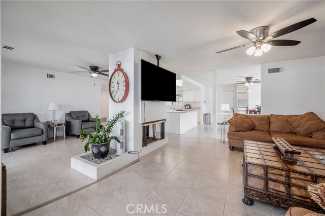 1363 N San Antonio Ave, Upland CA: https://media.crmls.org/medias/c2972ad0-6919-4628-9672-a92dd4b8bd0d.jpg