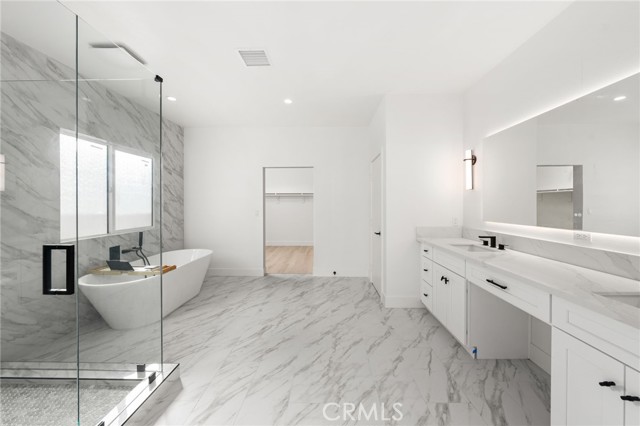 Detail Gallery Image 12 of 27 For 3704 Howe St, Corona,  CA 92881 - 5 Beds | 3/1 Baths