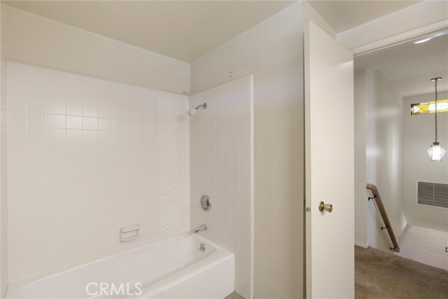 152 Ventana Court, Thousand Oaks CA: https://media.crmls.org/medias/c297bd8f-ccb2-4c30-a49c-1db242eaf0ff.jpg