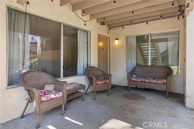 Detail Gallery Image 4 of 21 For 1300 Cabrillo Park Dr #B,  Santa Ana,  CA 92701 - 1 Beds | 1 Baths