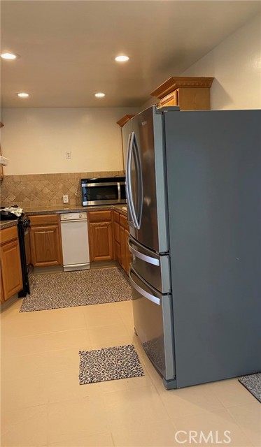 Detail Gallery Image 26 of 30 For 7769 Dacosta St, Downey,  CA 90240 - 4 Beds | 2 Baths