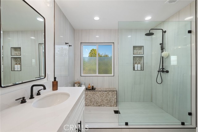 Detail Gallery Image 33 of 63 For 32603 via Destello, Temecula,  CA 92592 - 4 Beds | 2/1 Baths