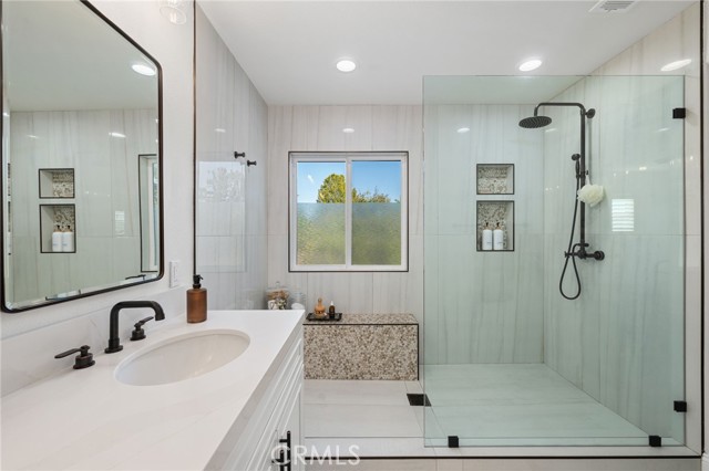 Detail Gallery Image 33 of 63 For 32603 via Destello, Temecula,  CA 92592 - 4 Beds | 2/1 Baths