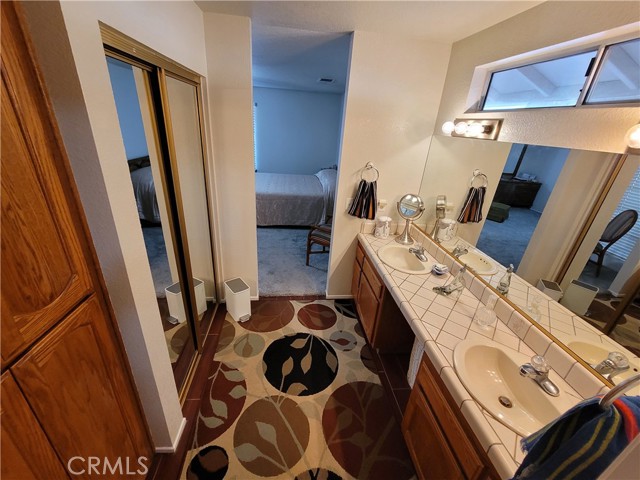 21291 Ramona Avenue, Apple Valley CA: https://media.crmls.org/medias/c2992b4a-42f0-4f91-9855-5023303ffc70.jpg