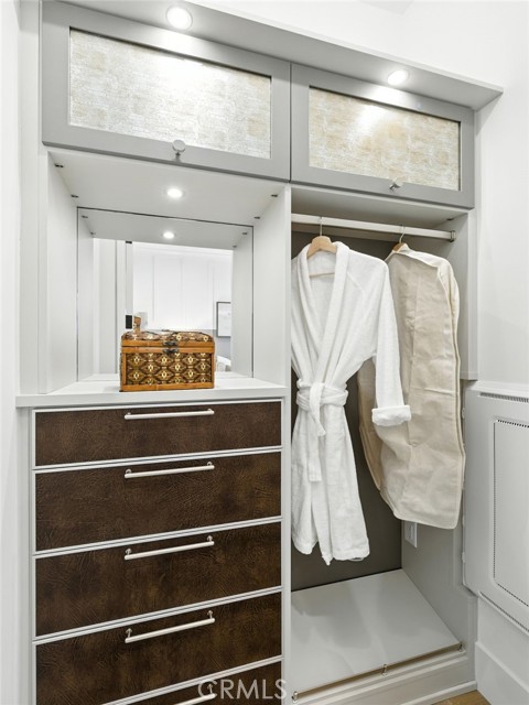 Image 17 of 52 For 533 Big Sur  