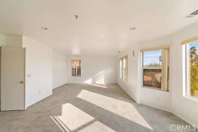 Detail Gallery Image 19 of 32 For 16757 Escalon, Fontana,  CA 92336 - 5 Beds | 3/1 Baths