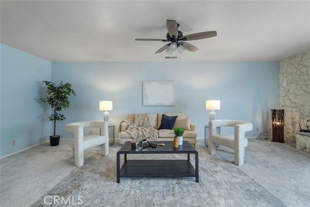 Detail Gallery Image 3 of 37 For 1330 via Christina, Vista,  CA 92084 - 3 Beds | 2 Baths