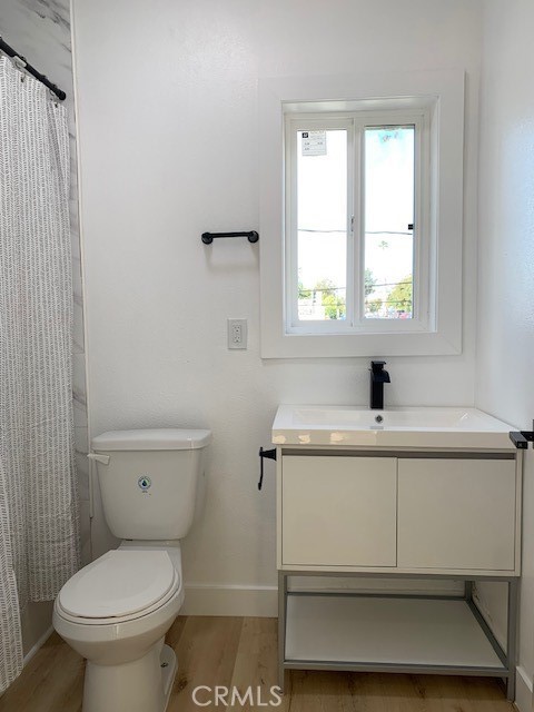 Detail Gallery Image 3 of 10 For 247 N New Hampshire, Los Angeles,  CA 90004 - 1 Beds | 1 Baths