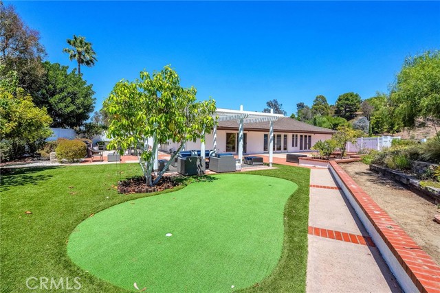 Detail Gallery Image 25 of 34 For 4 Bridlewood Cir, Rolling Hills Estates,  CA 90274 - 3 Beds | 2/1 Baths