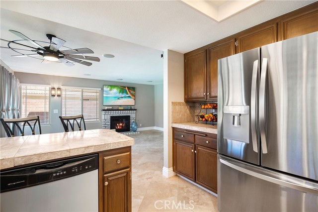 1841 Creekside Drive, Hemet CA: https://media.crmls.org/medias/c29c33c7-3076-4cfc-94fe-02f3953765a6.jpg