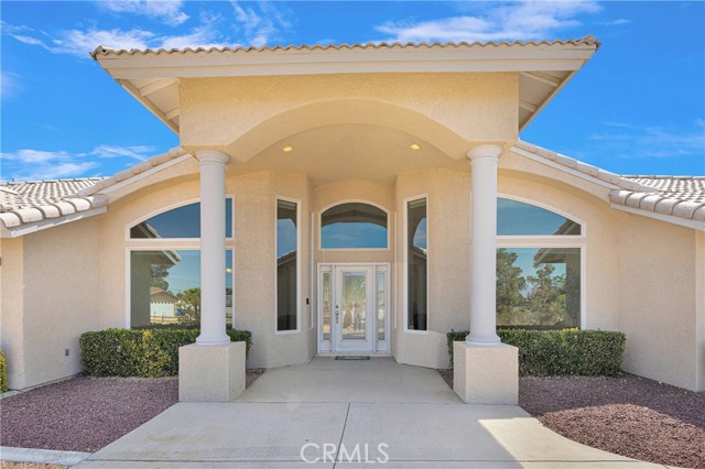 19410 Allegheny Court, Apple Valley CA: https://media.crmls.org/medias/c29c80f5-af45-413d-a273-64686f4c3515.jpg