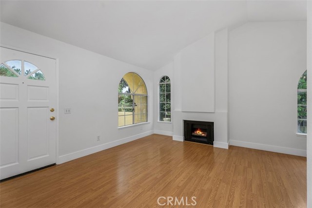 89 Alberti Aisle, Irvine CA: https://media.crmls.org/medias/c29d9e66-5e0b-4887-a969-0c677fdb9fdd.jpg