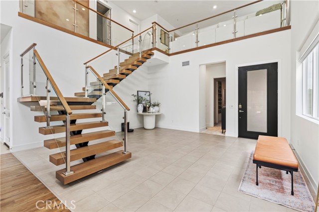 Detail Gallery Image 5 of 74 For 27526 Elderberry Dr, Valencia,  CA 91381 - 5 Beds | 5/1 Baths