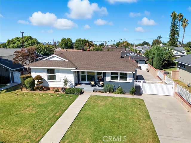 127 S Myrtlewood Street, West Covina CA: https://media.crmls.org/medias/c29de4d8-3ec9-464f-90d9-c09d177f38c2.jpg