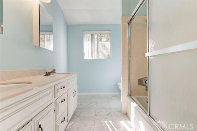 Detail Gallery Image 19 of 54 For 6648 Gaviota Ave, Lake Balboa,  CA 91406 - 4 Beds | 4 Baths