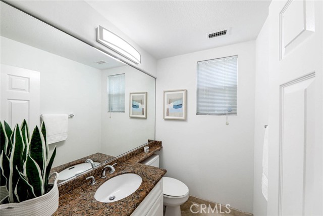 22 Via Paquete, San Clemente CA: https://media.crmls.org/medias/c29e82c8-9d9d-47bd-ab53-4c904eec58ba.jpg