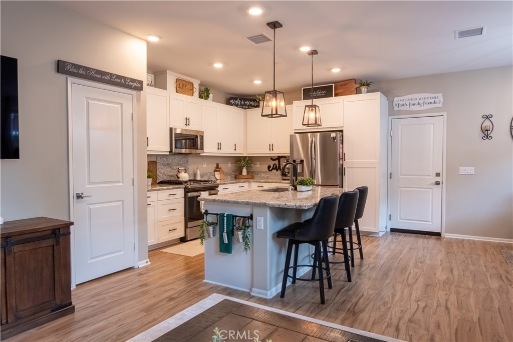 MLS #IV25166243 img 2