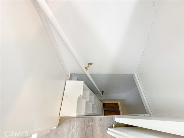 Detail Gallery Image 27 of 49 For 726 Golden, Lake Arrowhead,  CA 92352 - 4 Beds | 2 Baths