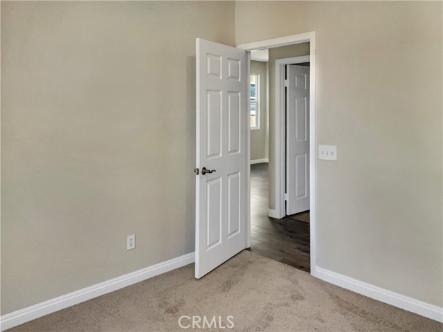 Detail Gallery Image 17 of 31 For 277 Bloomington Ave #132,  Rialto,  CA 92376 - 5 Beds | 3/1 Baths