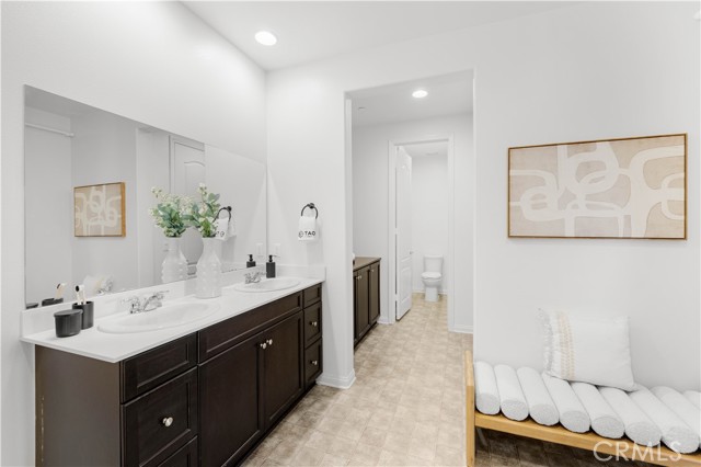 7659 Prairie Drive, Riverside CA: https://media.crmls.org/medias/c2a09cbd-6b01-4966-aa4c-653b98d9e3f1.jpg
