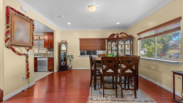 10115 Onyx Way, Riverside CA: https://media.crmls.org/medias/c2a1314c-c2b9-48c0-afb2-9b648a79a8f7.jpg