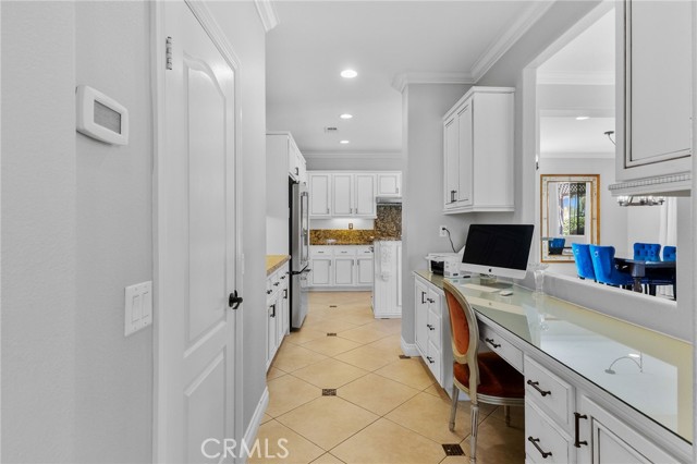 Detail Gallery Image 12 of 42 For 23649 Sycamore Creek Ave, Murrieta,  CA 92562 - 5 Beds | 3/1 Baths