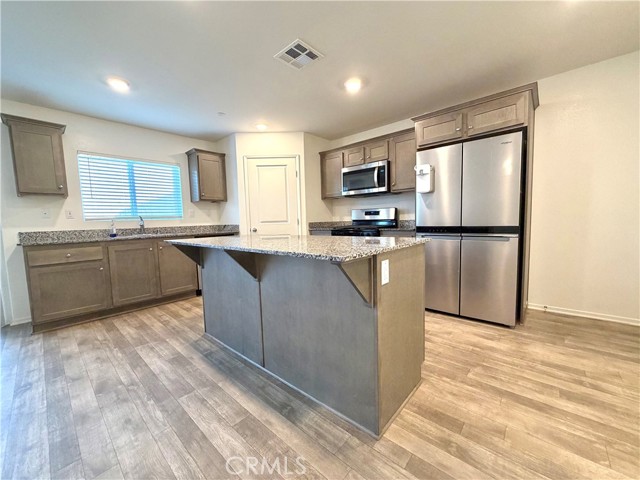 Detail Gallery Image 5 of 40 For 30900 Impala Ct, Winchester,  CA 92596 - 4 Beds | 2/1 Baths