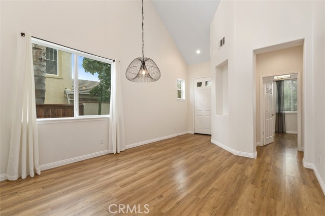 Detail Gallery Image 7 of 50 For 24955 Coral Canyon Rd, Corona,  CA 92883 - 3 Beds | 3 Baths