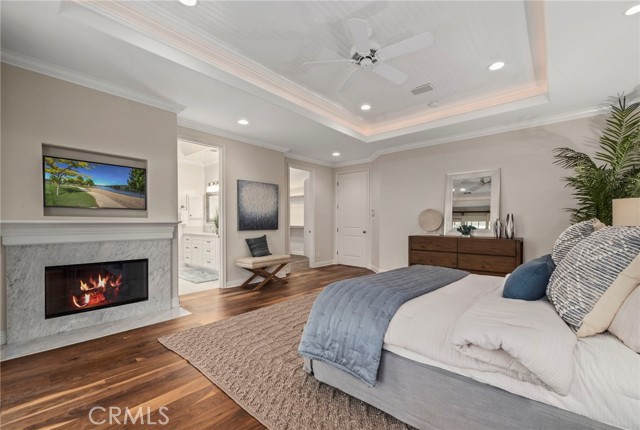 652 26th Street, Manhattan Beach, California 90266, 5 Bedrooms Bedrooms, ,2 BathroomsBathrooms,Residential,Sold,26th,SB21213872