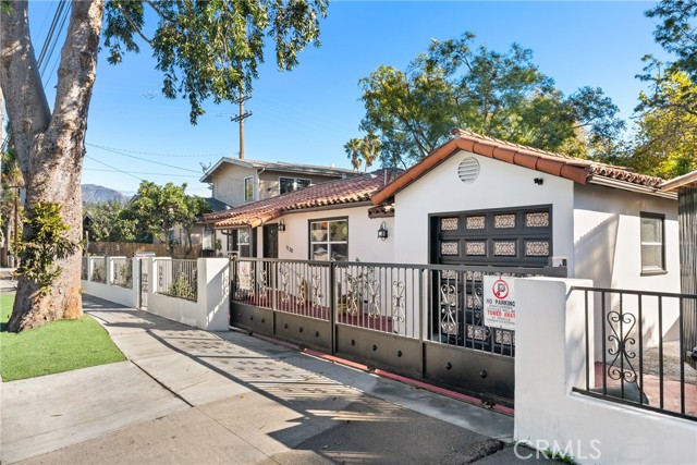 Detail Gallery Image 5 of 35 For 1130 Hutash St, Santa Barbara,  CA 93103 - 2 Beds | 1/1 Baths