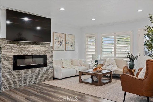 10072 Roselee Drive, Garden Grove CA: https://media.crmls.org/medias/c2a42eb4-ba66-4448-82b1-8d72515858fd.jpg