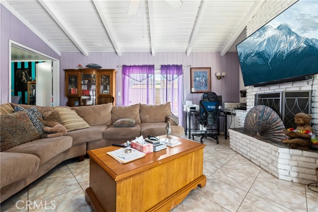 Detail Gallery Image 13 of 35 For 15343 Carfax Ave, Bellflower,  CA 90706 - 3 Beds | 2 Baths