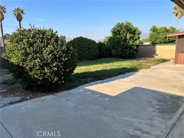 736 Marquesa Court, Hemet CA: https://media.crmls.org/medias/c2a4be9c-583f-43bc-beab-4d93c4da3692.jpg