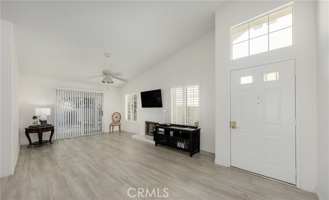 5992 Eagle Trace, Banning CA: https://media.crmls.org/medias/c2a4df2d-c224-4af6-a89b-8a60c26e4715.jpg
