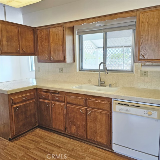 Detail Gallery Image 6 of 23 For 28218 W Worcester Rd, Menifee,  CA 92586 - 2 Beds | 2 Baths