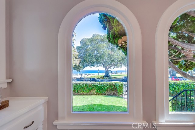 690 W Paseo Del Mar, San Pedro CA: https://media.crmls.org/medias/c2a57c96-bddf-451c-a35a-e3771ba9ebd1.jpg