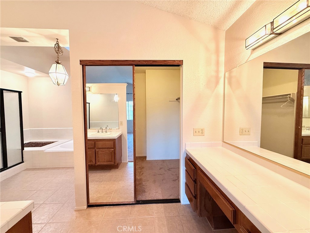 MLS #OC25274797 image #21