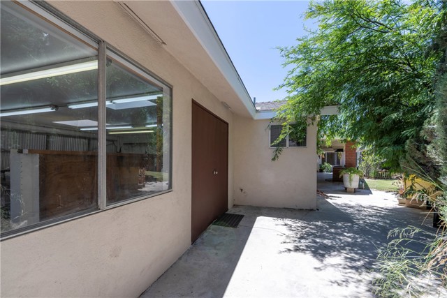 5347 E Bergh Drive, Anaheim Hills CA: https://media.crmls.org/medias/c2a6303d-50bf-4e99-856e-4e0953989ae6.jpg