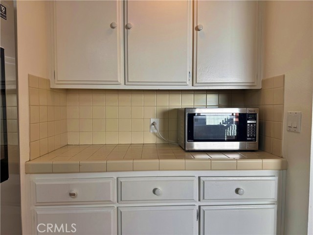 Detail Gallery Image 23 of 54 For 4177 Manhattan Beach Blvd., Lawndale,  CA 90260 - 3 Beds | 3 Baths