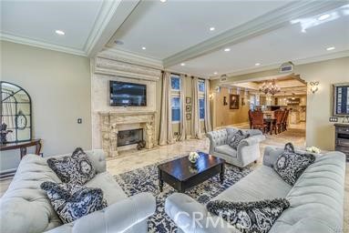 https://media.crmls.org/medias/c2a6e8d1-6bcd-4479-81b3-96a2df66d452.jpg?preset=X-Large