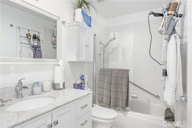 2455 Via Sonoma, Palm Springs CA: https://media.crmls.org/medias/c2a6f373-43a8-43e4-a2ff-5d52eb583bd0.jpg