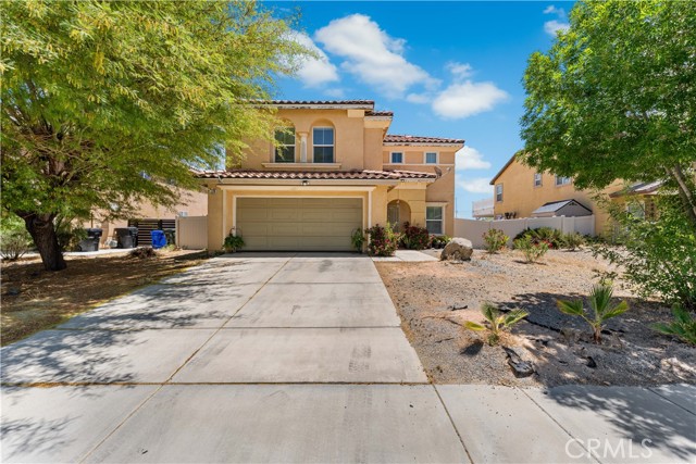 16029 White Mountain Place, Victorville CA: https://media.crmls.org/medias/c2a707a2-f77e-44ce-8354-3e64ec01e67e.jpg