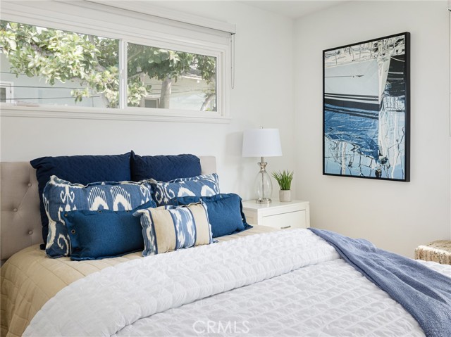 237 Via Los Miradores, Redondo Beach CA: https://media.crmls.org/medias/c2a70964-e895-4d9e-9701-d0314695262c.jpg