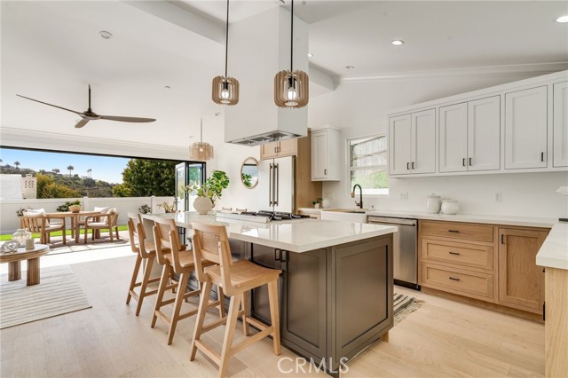 1480 Bluebird Canyon Drive, Laguna Beach CA: https://media.crmls.org/medias/c2a753db-db7c-4c06-b309-39623ea7d2a3.jpg