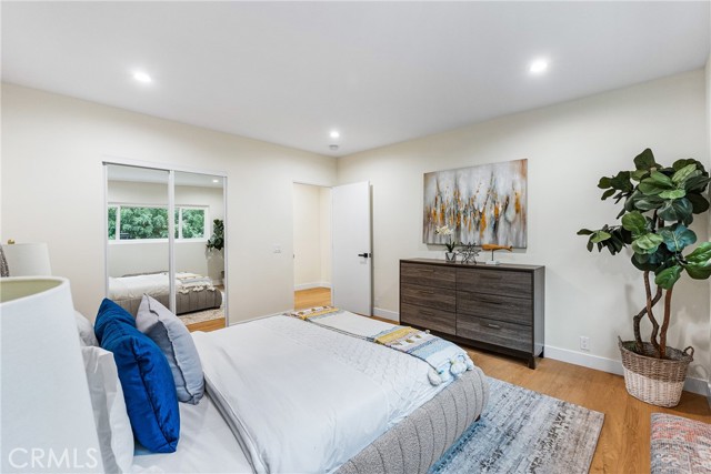 8010 Padre Lane, Los Angeles CA: https://media.crmls.org/medias/c2a79119-ecd7-46c6-b3dc-ead3fbbf8b19.jpg