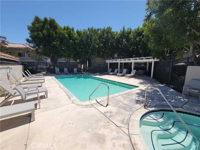 429 Tangelo, Irvine CA: https://media.crmls.org/medias/c2a8b68d-dfce-49cf-b2ac-14b19a9129c6.jpg