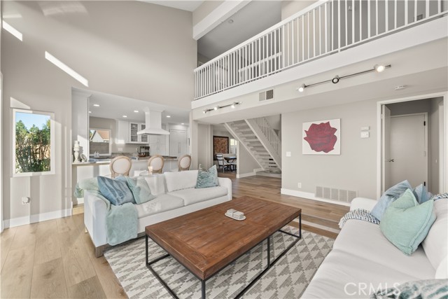 Detail Gallery Image 5 of 42 For 6691 E Smokewood, Anaheim,  CA 92807 - 4 Beds | 3/1 Baths