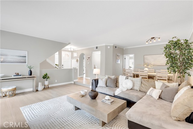 Detail Gallery Image 4 of 52 For 7442 Coho #106,  Huntington Beach,  CA 92648 - 4 Beds | 3/1 Baths